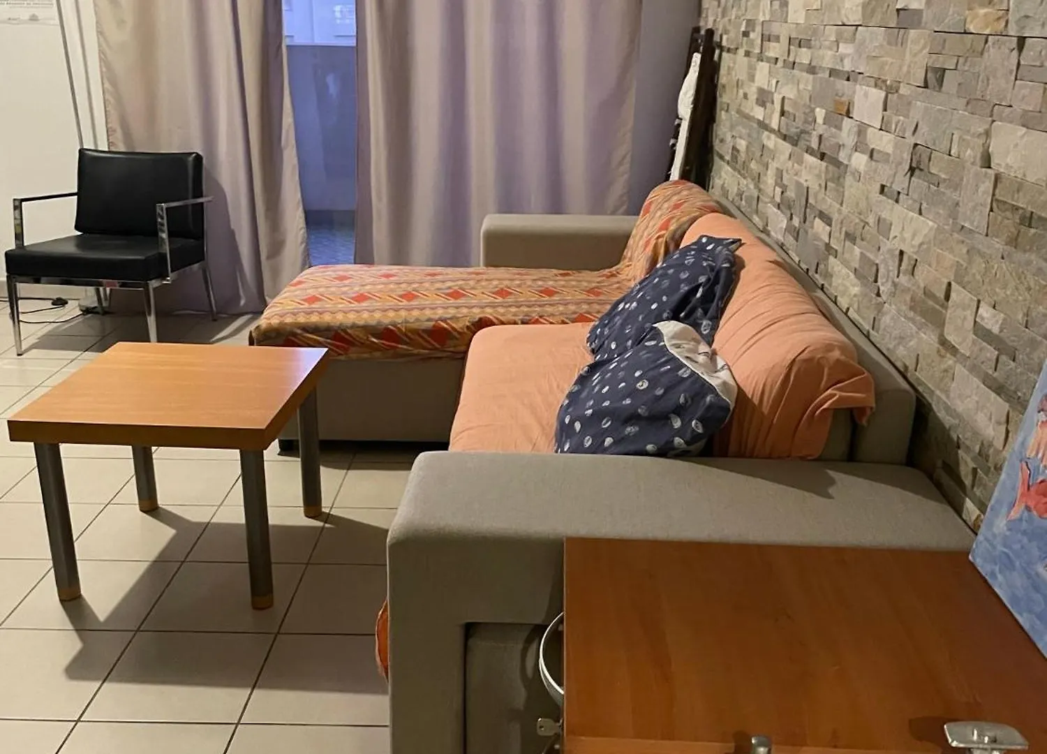 Chez Catherine Tres Beau Logement Tout Equipe Et Proche Des Transports Marseilles
