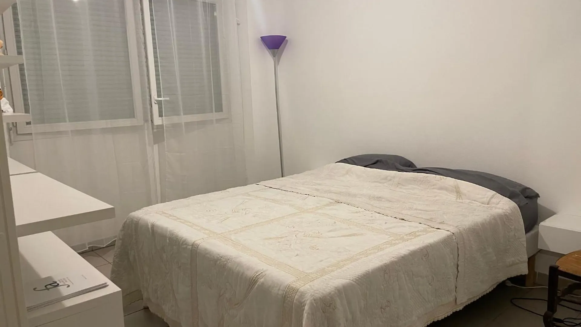 Appartement Chez Catherine Tres Beau Logement Tout Equipe Et Proche Des Transports Marseilles