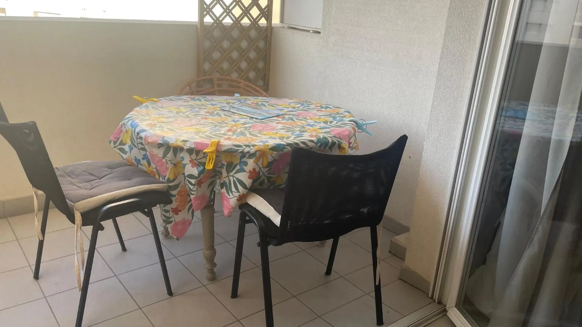 Appartement Chez Catherine Tres Beau Logement Tout Equipe Et Proche Des Transports Marseilles