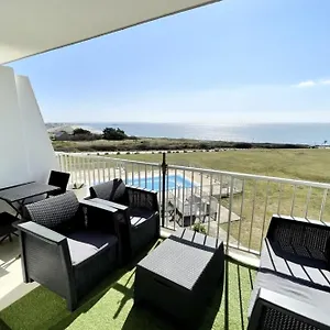 magnifique-t2-archi-cosy-vue-mer-180-piscine.inbrittany.com/