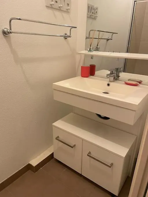 Chez Catherine Tres Beau Logement Tout Equipe Et Proche Des Transports Marseille